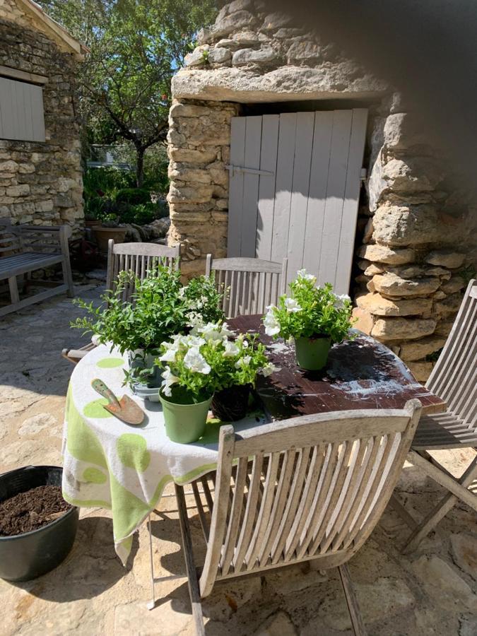 Le Mas Du Lavoir Gordes Esterno foto